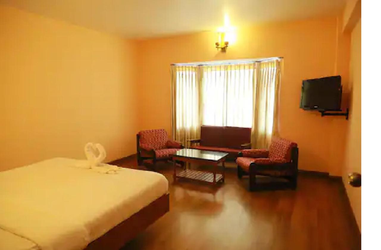Hotel Blue Bird Ooty Exterior foto