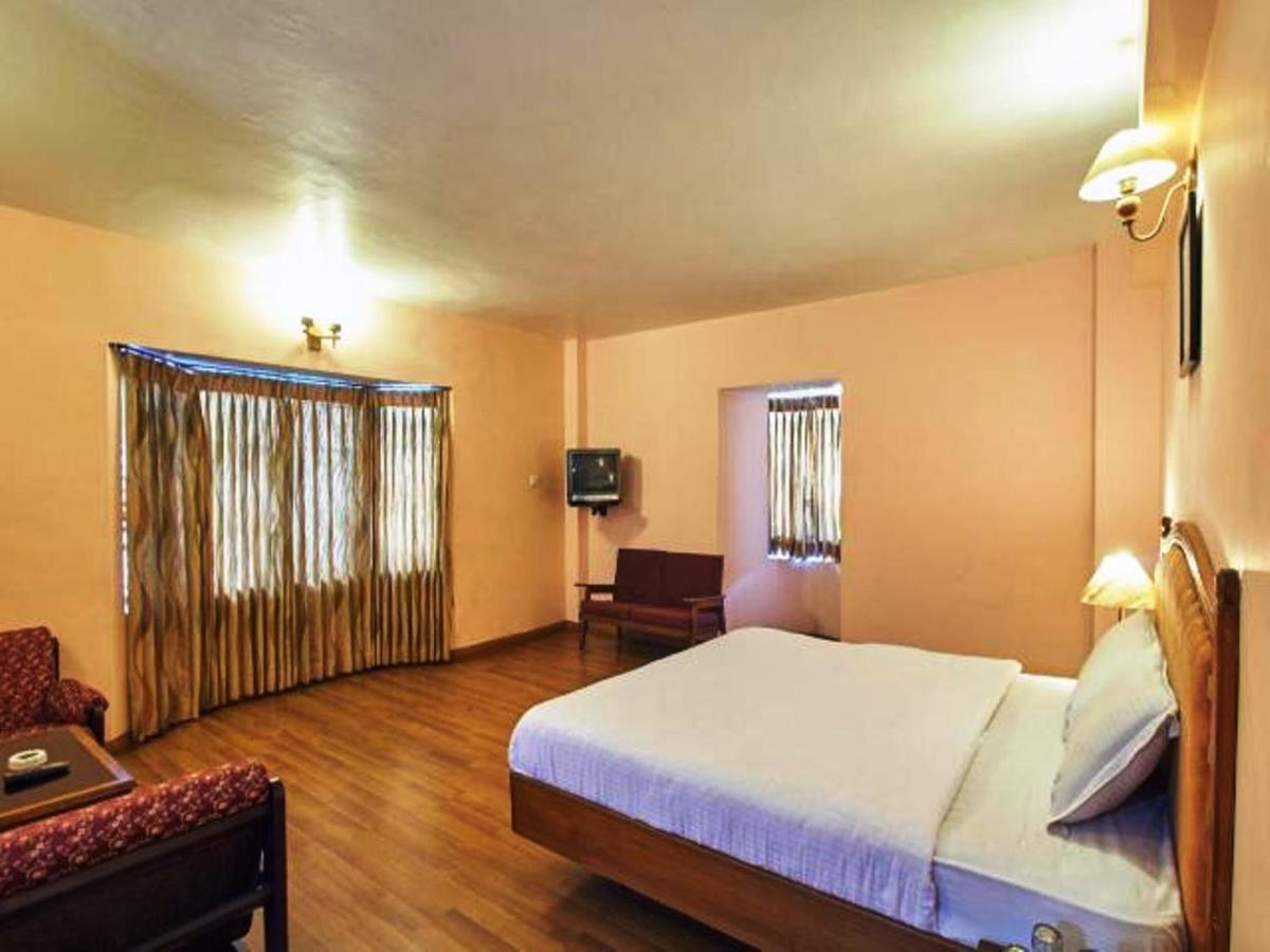 Hotel Blue Bird Ooty Exterior foto