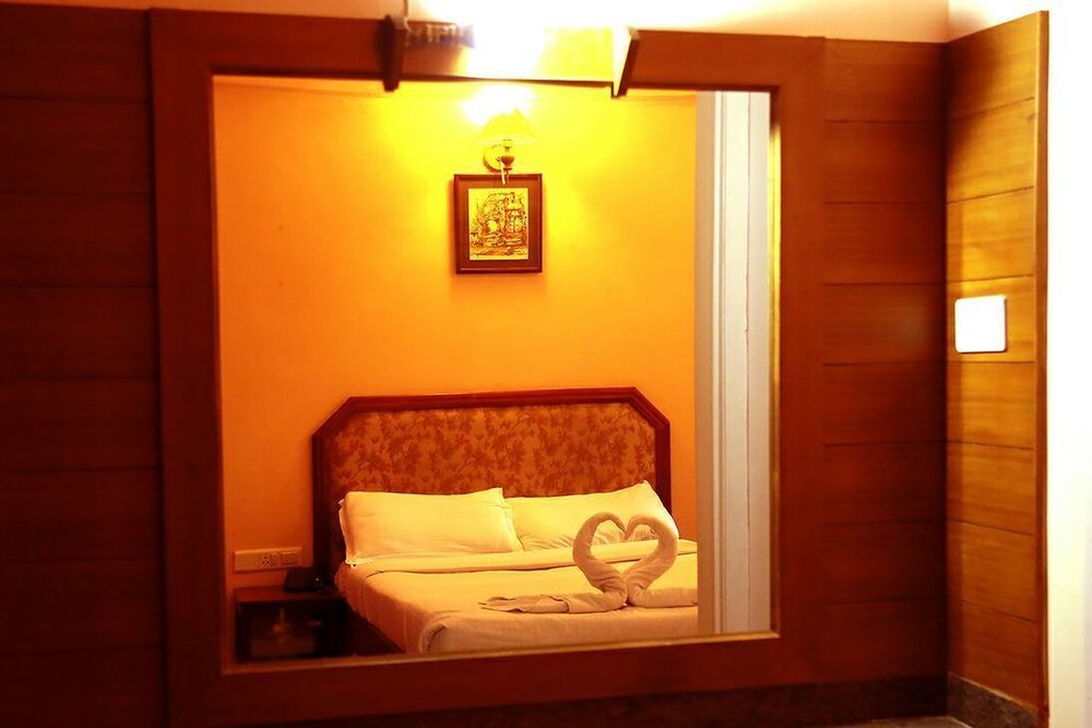 Hotel Blue Bird Ooty Exterior foto