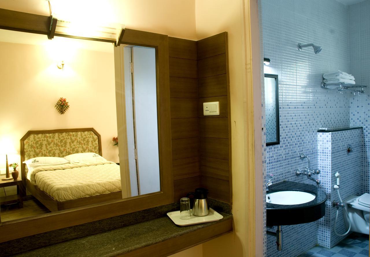 Hotel Blue Bird Ooty Exterior foto