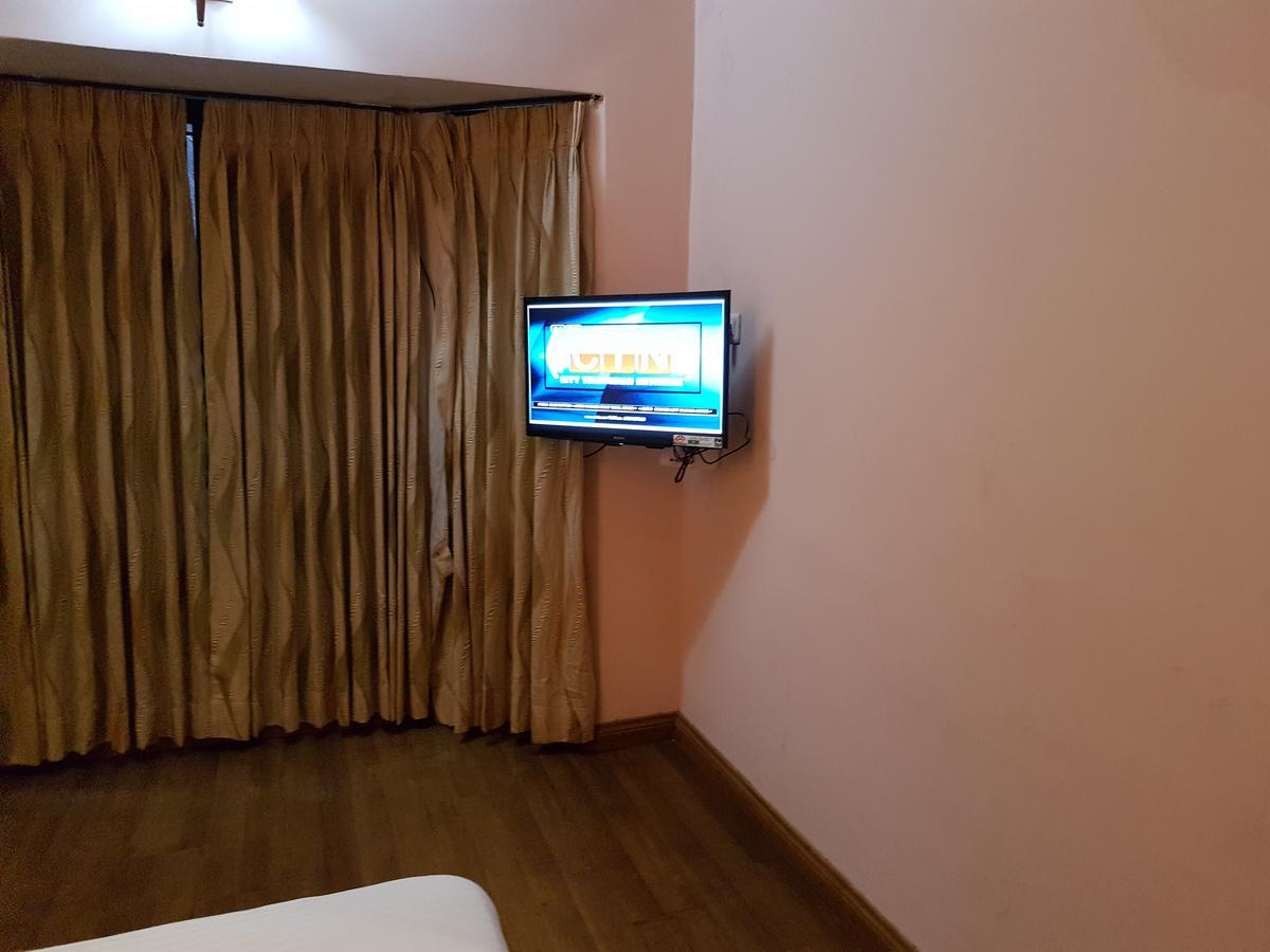 Hotel Blue Bird Ooty Exterior foto
