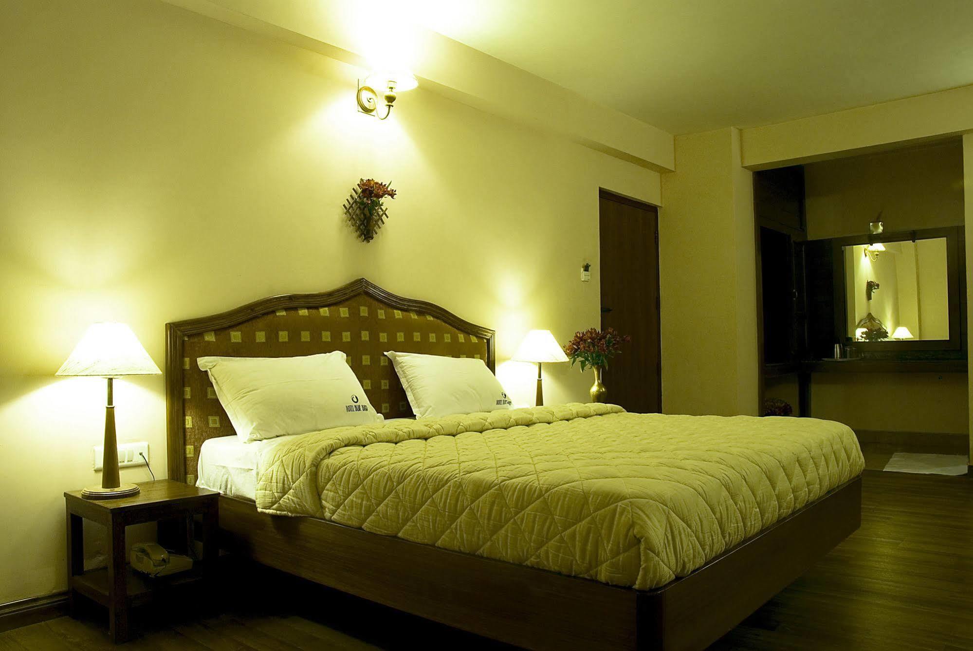 Hotel Blue Bird Ooty Exterior foto